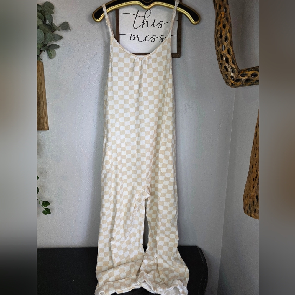 Chelsea & Violet Checkered Cream and White Harlem Jumpsuit Size Small